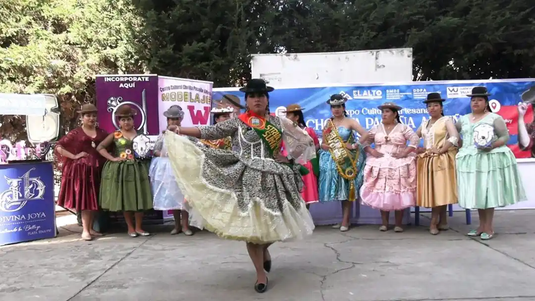 Los emprendedores de la moda para las cholitas deben innovar cada 3 meses