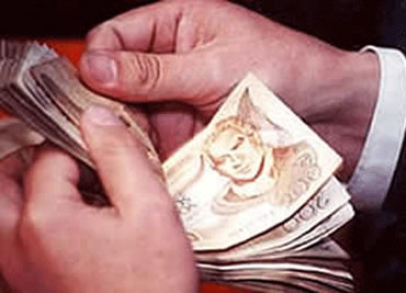 El gobierno de Hugo Banzer Suárez fue el que mayores recursos de los gastos reservados usó, seguido de Gonzalo Sánchez de Lozada.