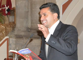 Sacha Llorenti, nuevo embajador de Bolivia ante la Organización de las Naciones Unidas (ONU) Sacha Llorenti, nuevo embajador de Bolivia ante la Organización de las Naciones Unidas (ONU)