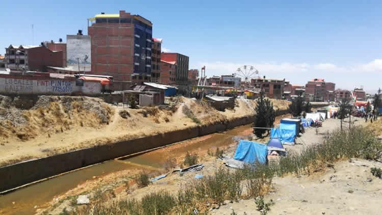 Zonas aledañas al puente Río Seco del Distrito 4.