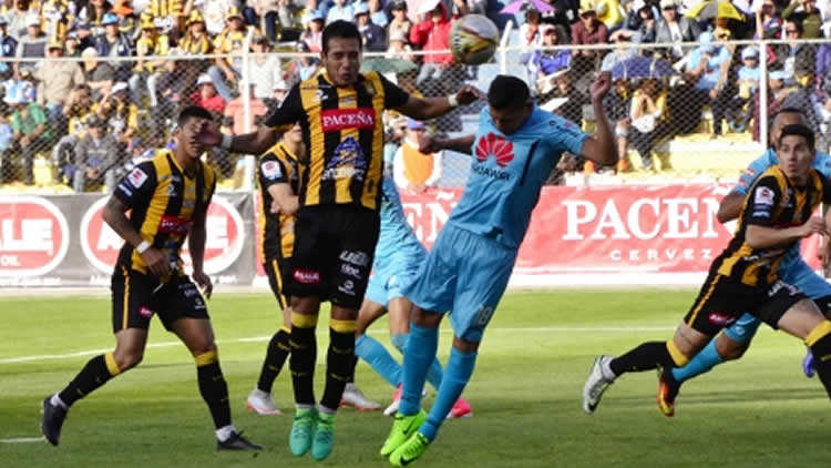 Clásico paceño entre The Strongest y Bolívar