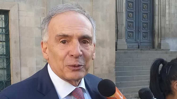 Jean Arnault, enviado personal del Secretario General de las Naciones Unidas (ONU). Jean Arnault, enviado personal del Secretario General de las Naciones Unidas (ONU).
