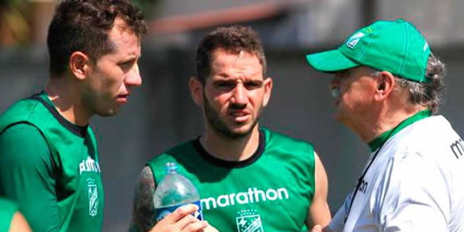 Oriente Petrolero. Azkargorta en el entrenamiento del verdolaga