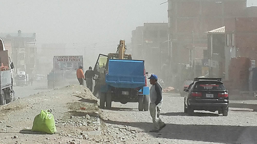 Fuertes vientos en El Alto, La Paz - Bolivia.