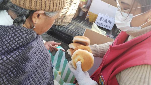 Subalcaldía del Distrito 1 amplió la venta libre de pan a Bs 0.50 