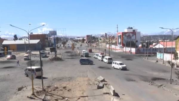 Se levantan los bloqueos en Senkata, una ruta clave de la ciudad de El Alto