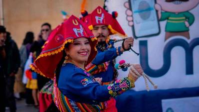 UMSA lanzó su XXXVII Entrada Folklórica, que genera más de Bs 19 millones en La Paz