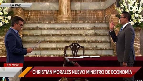 Rodrigo Paz posesiona a Christian Morales como nuevo ministro de Economía